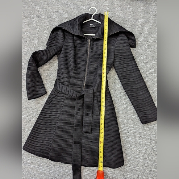 NWOT Absolutely Stunning Women's (Size XS) Samuel Dong Black Textured Coat - Picture 10 of 15